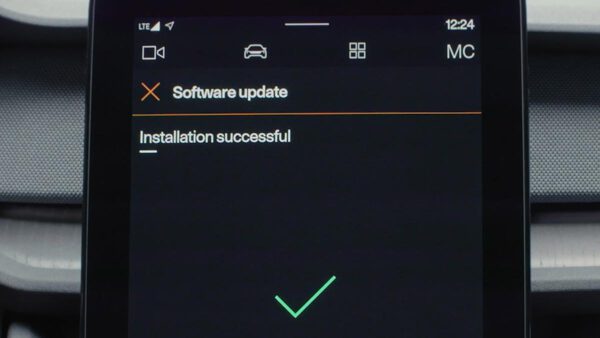 OTA (Over-The-Air) là công nghệ cập nhật phần mềm từ xa thông qua internet
